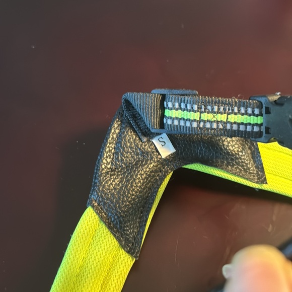 Dog harness size small - Picture 4 of 4